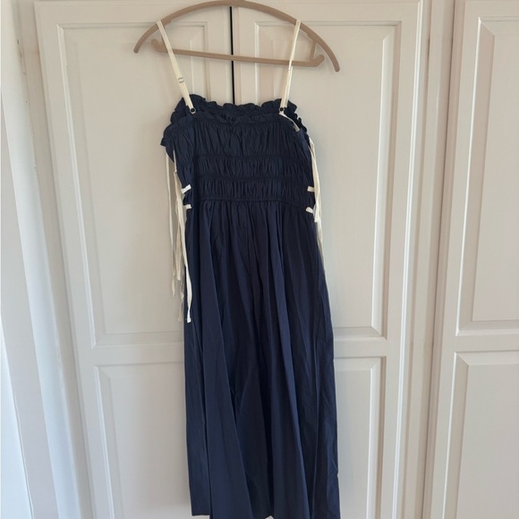 Elegant Navy Blue Maxi Dress - Picture 3 of 3
